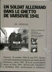 Un soldat allemand dans le ghetto de Varsovie 1941